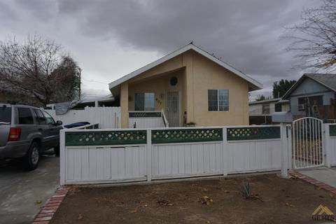 407 Fillmore St, Taft, CA 93268 photo 2