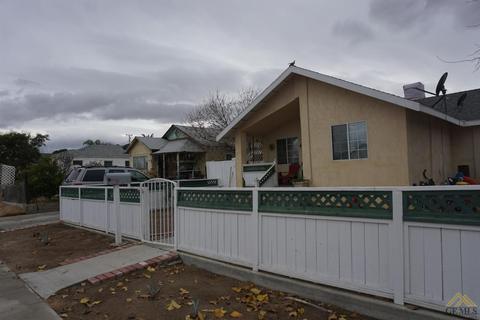 407 Fillmore St, Taft, CA 93268 photo 4