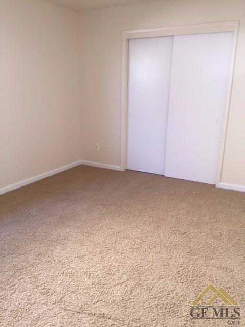 262 Potter St, Shafter, CA 93263 photo 6