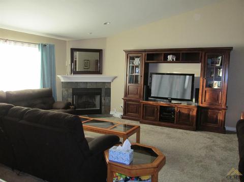 29513 Ryder Cup Ln, Tehachapi, CA 93561 photo 4