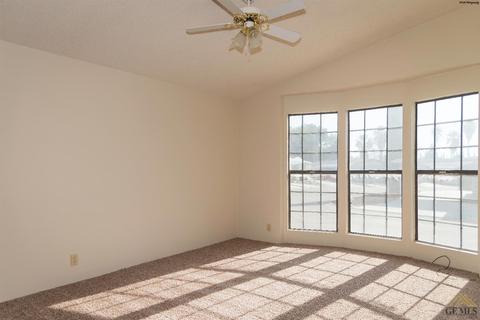 2113 Breezeway Dr, Bakersfield, CA 93306 photo 16