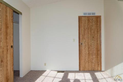 2113 Breezeway Dr, Bakersfield, CA 93306 photo 20