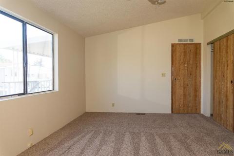 2113 Breezeway Dr, Bakersfield, CA 93306 photo 22