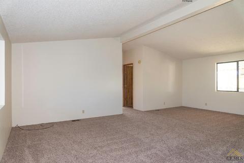 2113 Breezeway Dr, Bakersfield, CA 93306 photo 6