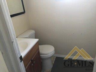 208 Ethrum Ave, Bakersfield, CA 93307 photo 12