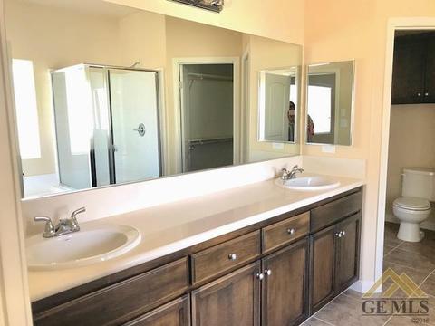 3410 Amazon Dr, Bakersfield, CA 93313 photo 5