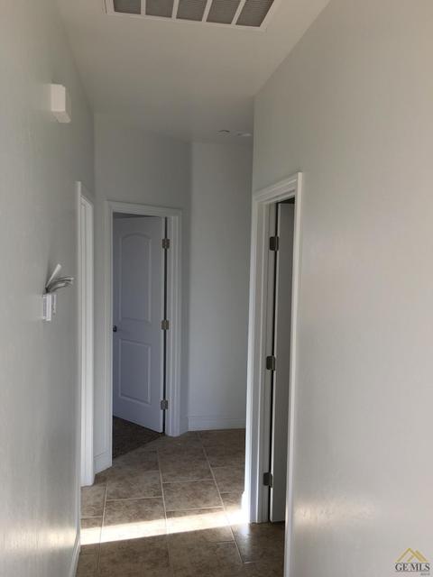 450 Pebble Bch, Wasco, CA 93280 photo 5