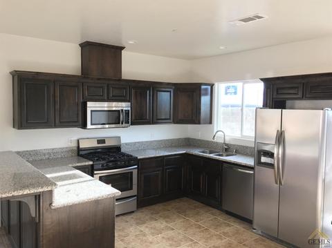 450 Pebble Bch, Wasco, CA 93280 photo 4