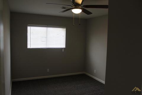 207 Ash St, Taft, CA 93268 photo 8