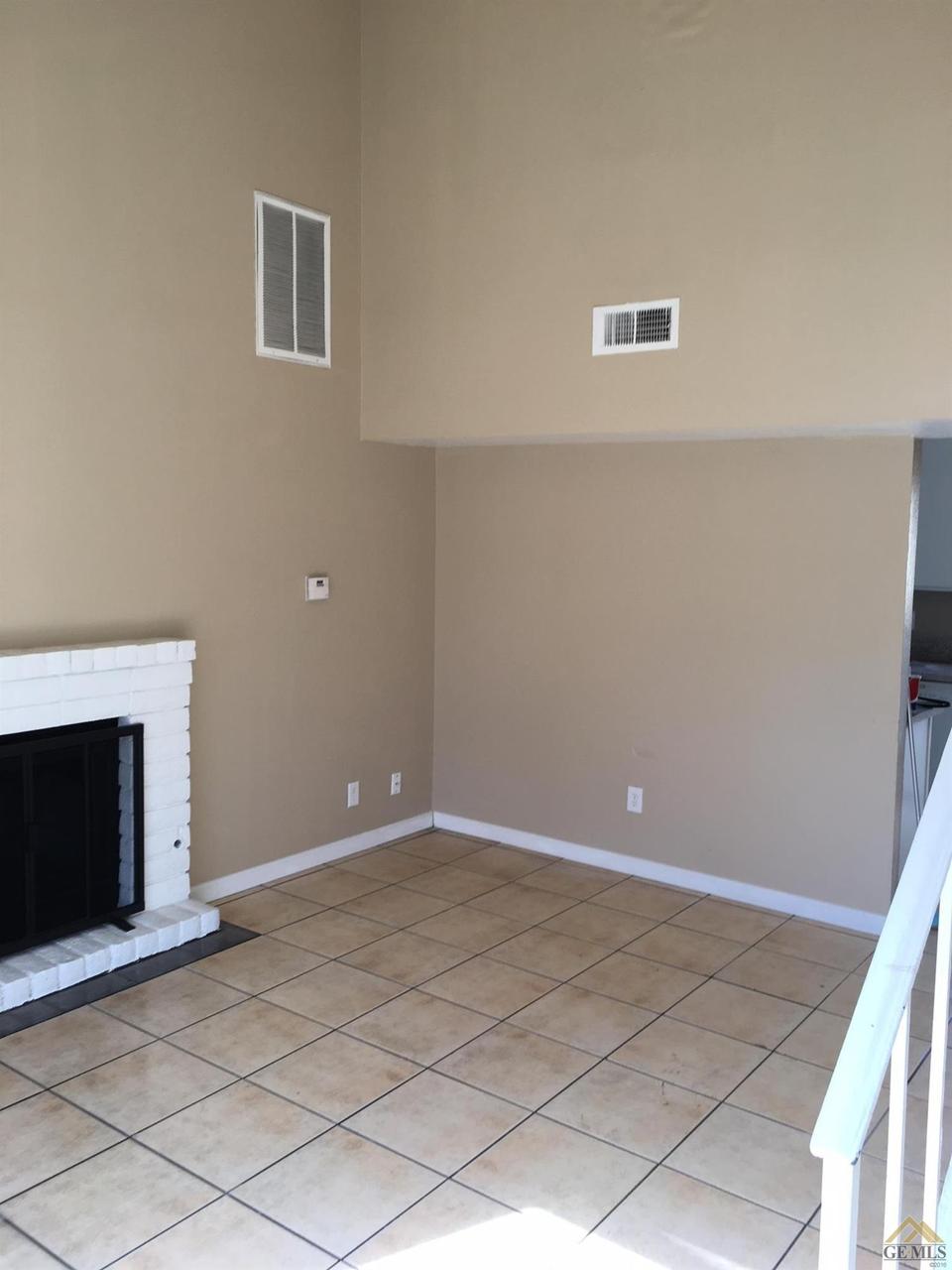  4400 Country Wood Ln, Bakersfield, CA 93313 photo 8