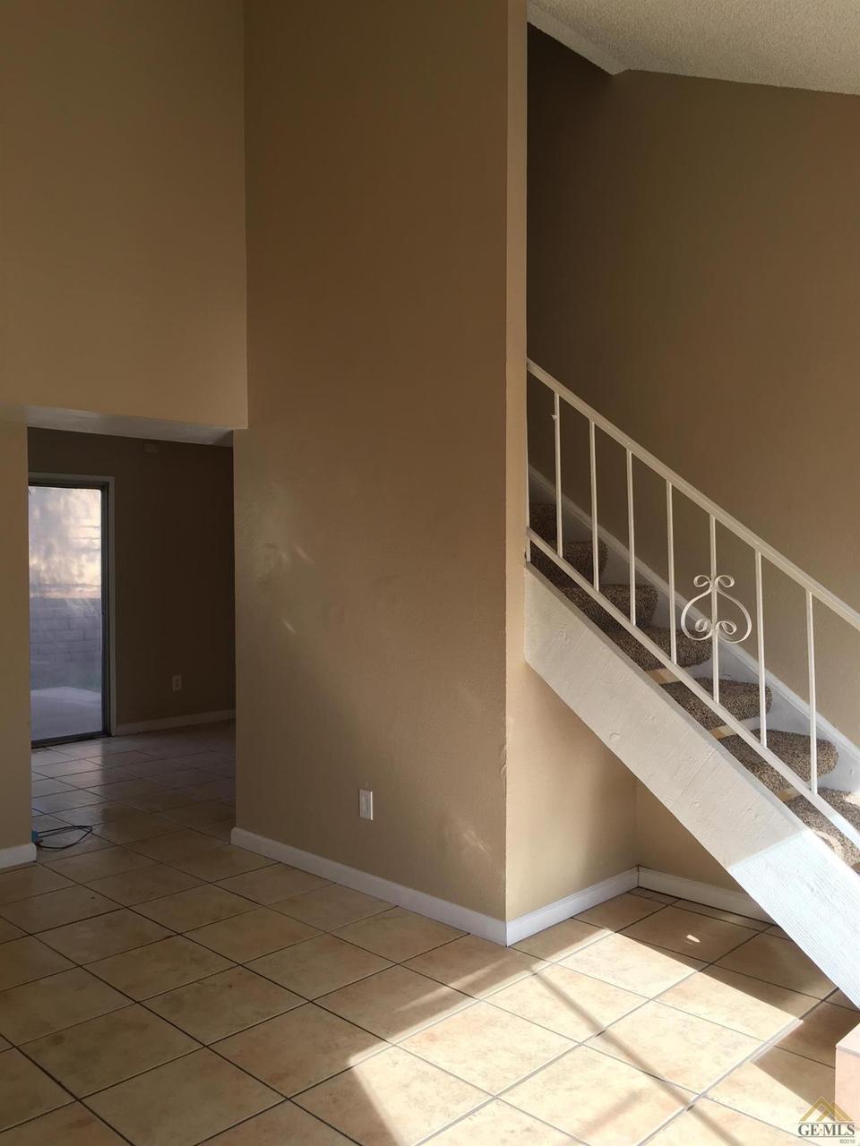  4400 Country Wood Ln, Bakersfield, CA 93313 photo 7