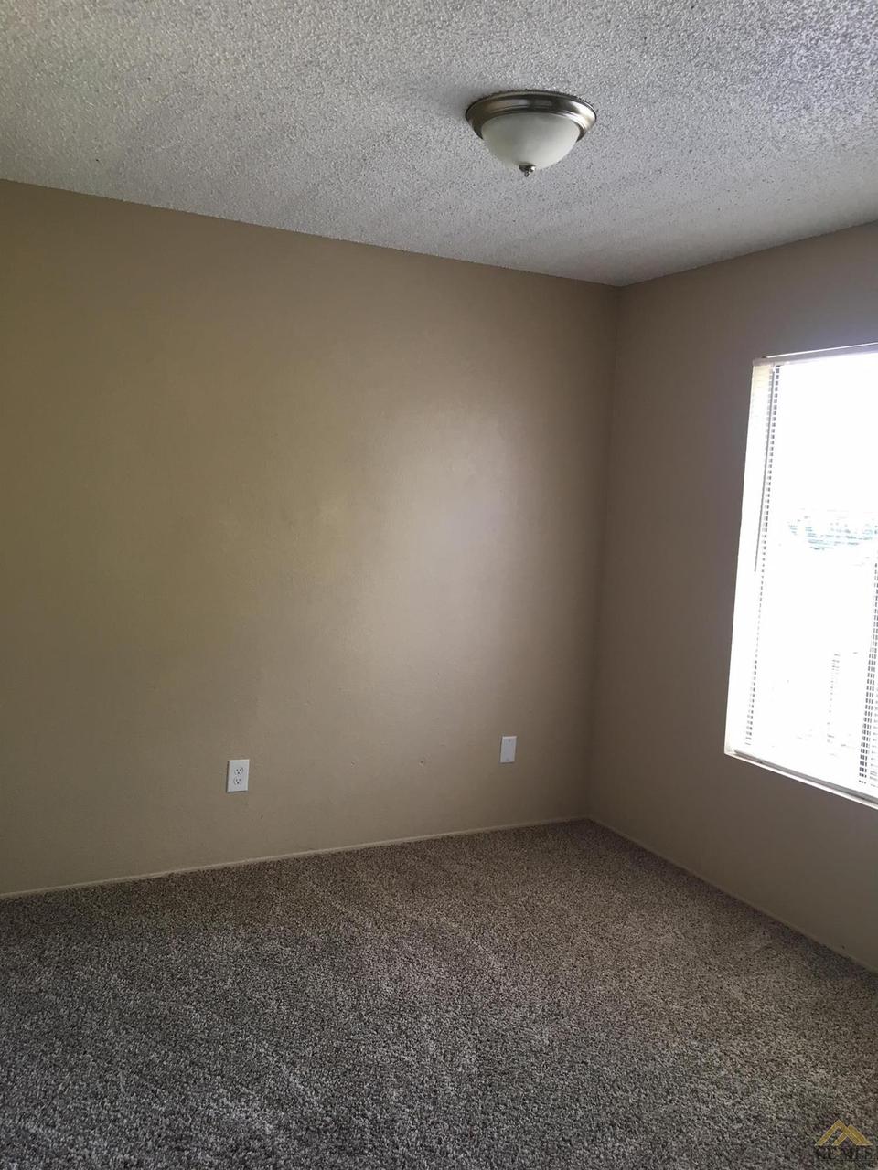  4400 Country Wood Ln, Bakersfield, CA 93313 photo 13