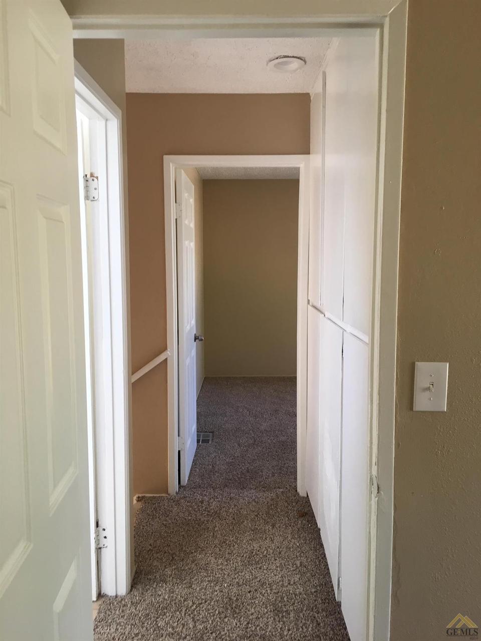  4400 Country Wood Ln, Bakersfield, CA 93313 photo 11