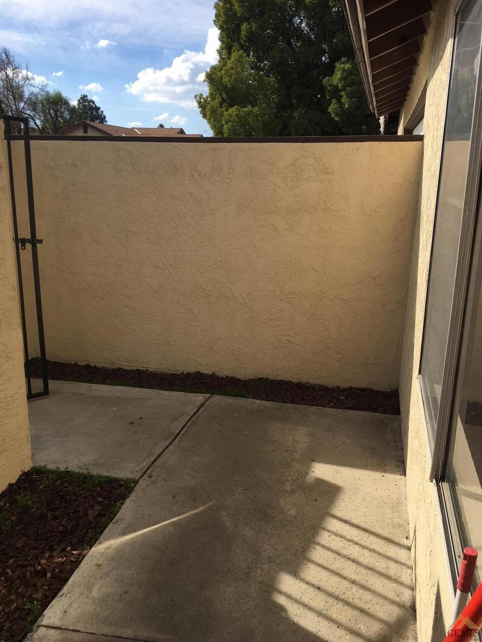  4400 Country Wood Ln, Bakersfield, CA 93313 photo 6