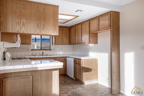 20017 Sears Dr, Tehachapi, CA 93561 photo 12