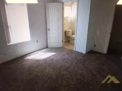300 Warren St, Taft, CA 93268 photo 10