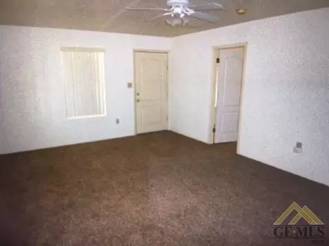300 Warren St, Taft, CA 93268 photo 7
