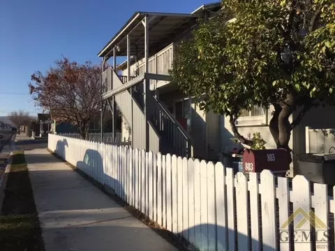300 Warren St, Taft, CA 93268 photo 3