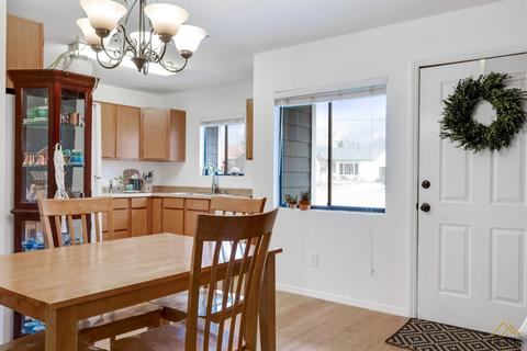 17021 Bold Venture Dr, Tehachapi, CA 93561 photo 13
