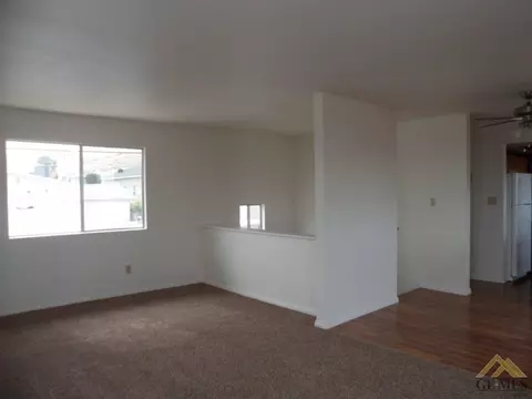 501 E St, Taft, CA 93268 photo 7