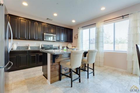 15924 Quintero Pl, Bakersfield, CA 93314 photo 4