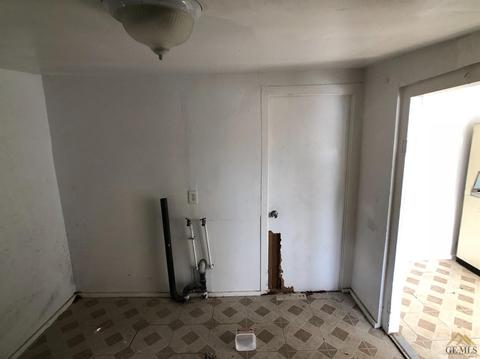 209 Naylor Ave, Taft, CA 93268 photo 27