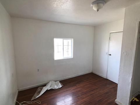 209 Naylor Ave, Taft, CA 93268 photo 12