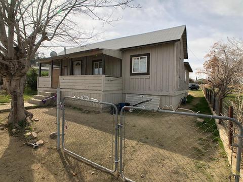 209 Naylor Ave, Taft, CA 93268 photo 1