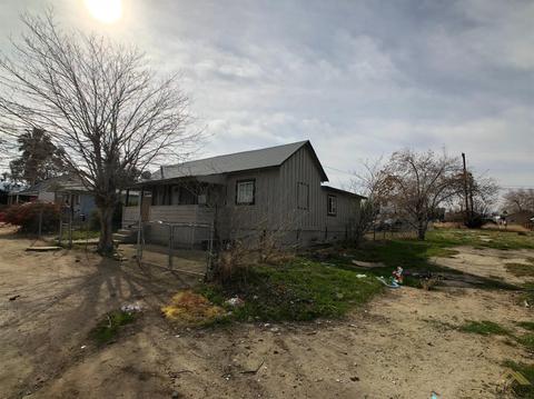 209 Naylor Ave, Taft, CA 93268 photo 2
