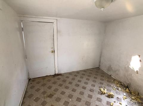 209 Naylor Ave, Taft, CA 93268 photo 26