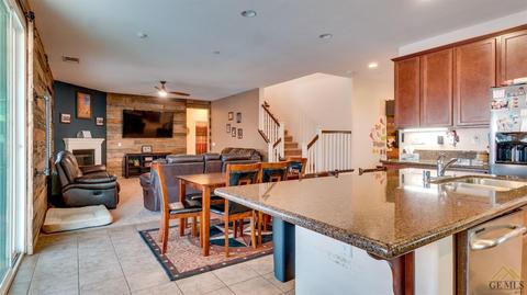 15804 Cusano Pl, Bakersfield, CA 93314 photo 8
