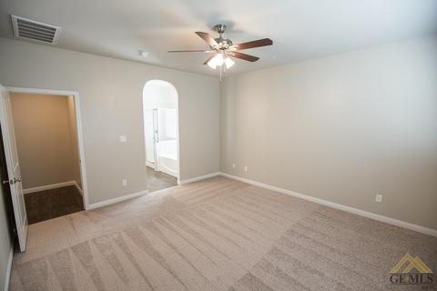 2007 Mcintosh Way, Bakersfield, CA 93312 photo 4