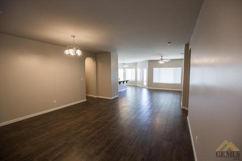 2007 Mcintosh Way, Bakersfield, CA 93312 photo 3