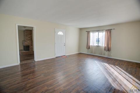 430 Campus Dr, Arvin, CA 93203 photo 4