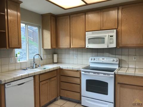 5614 Thorner St, Bakersfield, CA 93306 photo 4