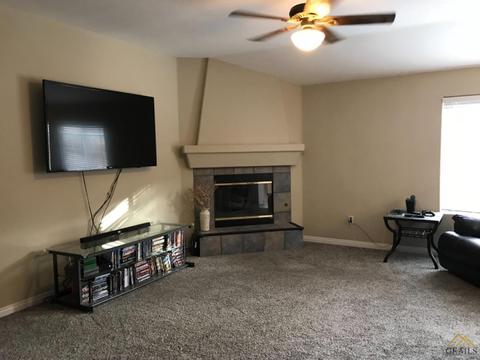 5614 Thorner St, Bakersfield, CA 93306 photo 2