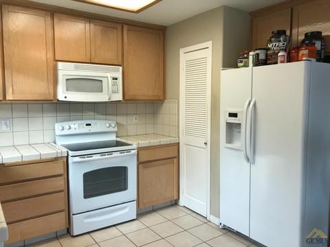 5614 Thorner St, Bakersfield, CA 93306 photo 5