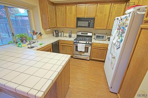 8712 Heely Ct, Bakersfield, CA 93311 photo 8