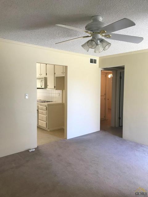 310 Calvin St, Taft, CA 93268 photo 3
