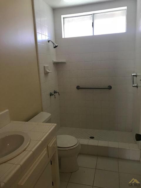 310 Calvin St, Taft, CA 93268 photo 11