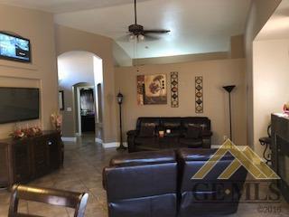 5323 Silvergate St, Bakersfield, CA 93313 photo 5