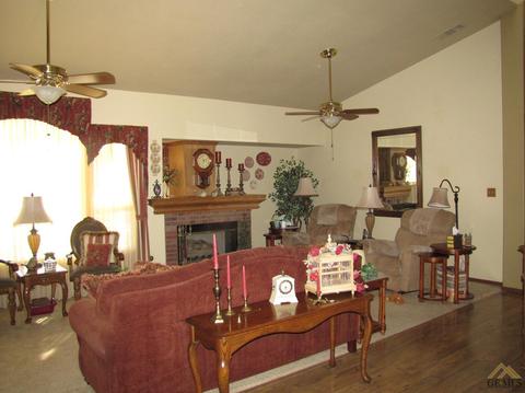3315 Bathurst Ave, Bakersfield, CA 93313 photo 4