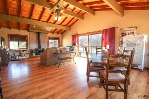 24080 Martingale Way, Tehachapi, CA 93561 photo 13