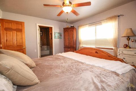 24080 Martingale Way, Tehachapi, CA 93561 photo 18