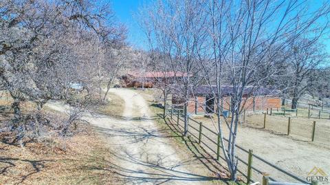 24080 Martingale Way, Tehachapi, CA 93561 photo 2