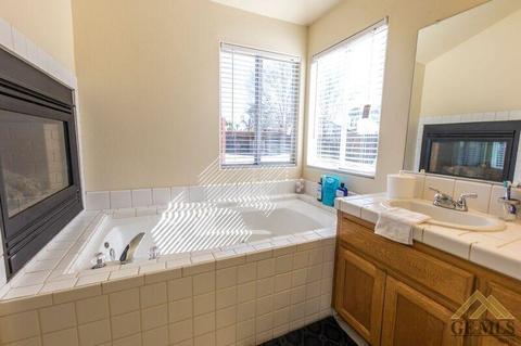 414 Via Sol, Bakersfield, CA 93314 photo 22