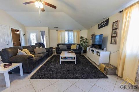 414 Via Sol, Bakersfield, CA 93314 photo 4
