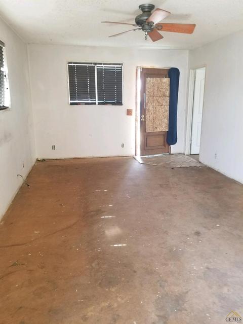 608 Buchanan St, Taft, CA 93268 photo 4