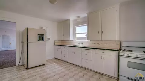 209 D St, Taft, CA 93268 photo 7