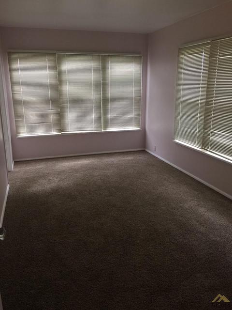 325 D St, Taft, CA 93268 photo 12